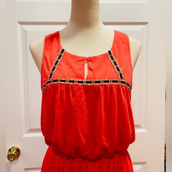 NEW THML Vibrant Red Maxi Dress with Black Accents - Picture 2 of 12